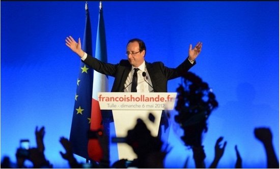 奥朗德获胜后与支持者庆祝